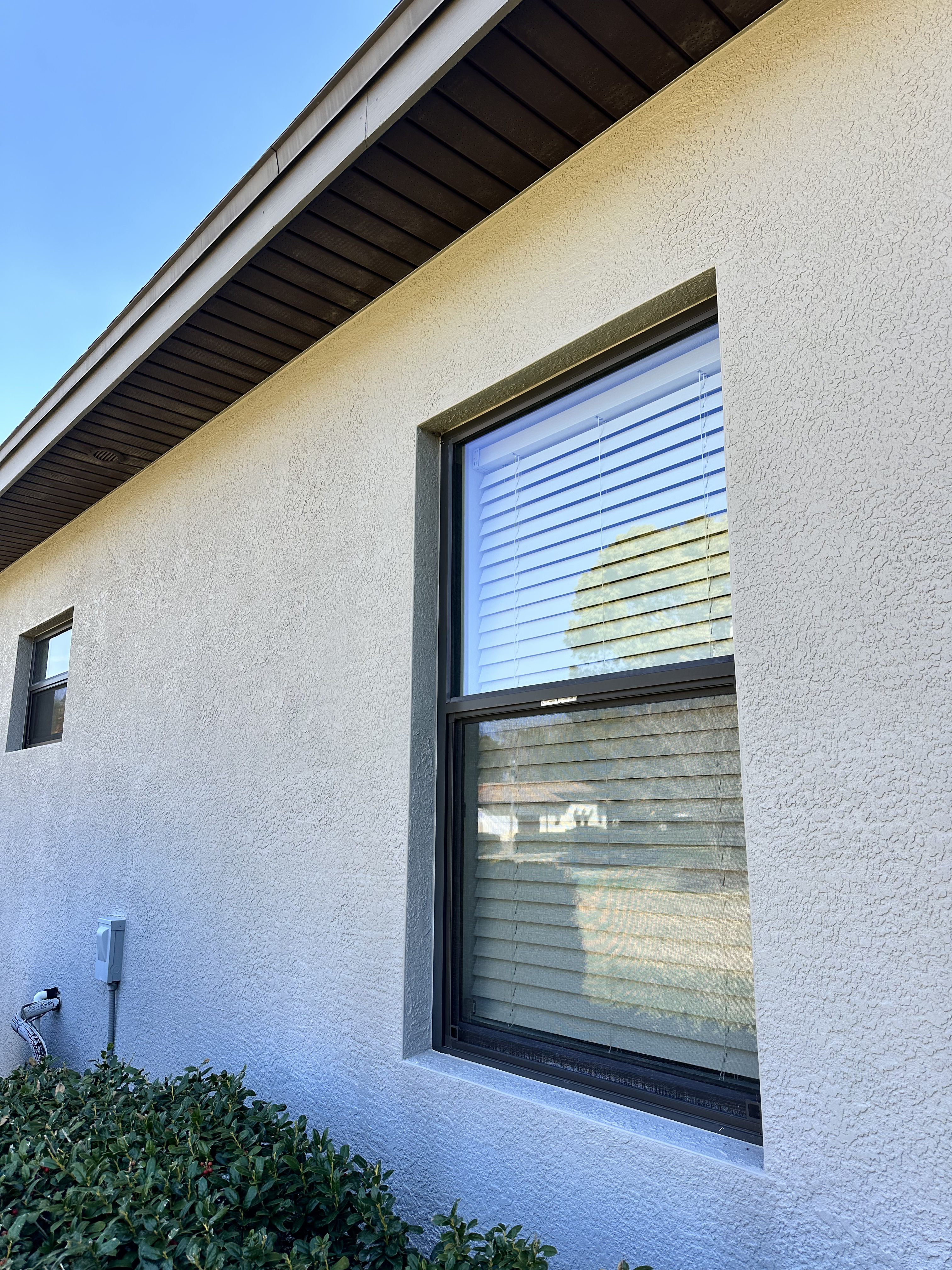 Gallery photos for Windows Gleaming at Delphi Blvd: Image #1