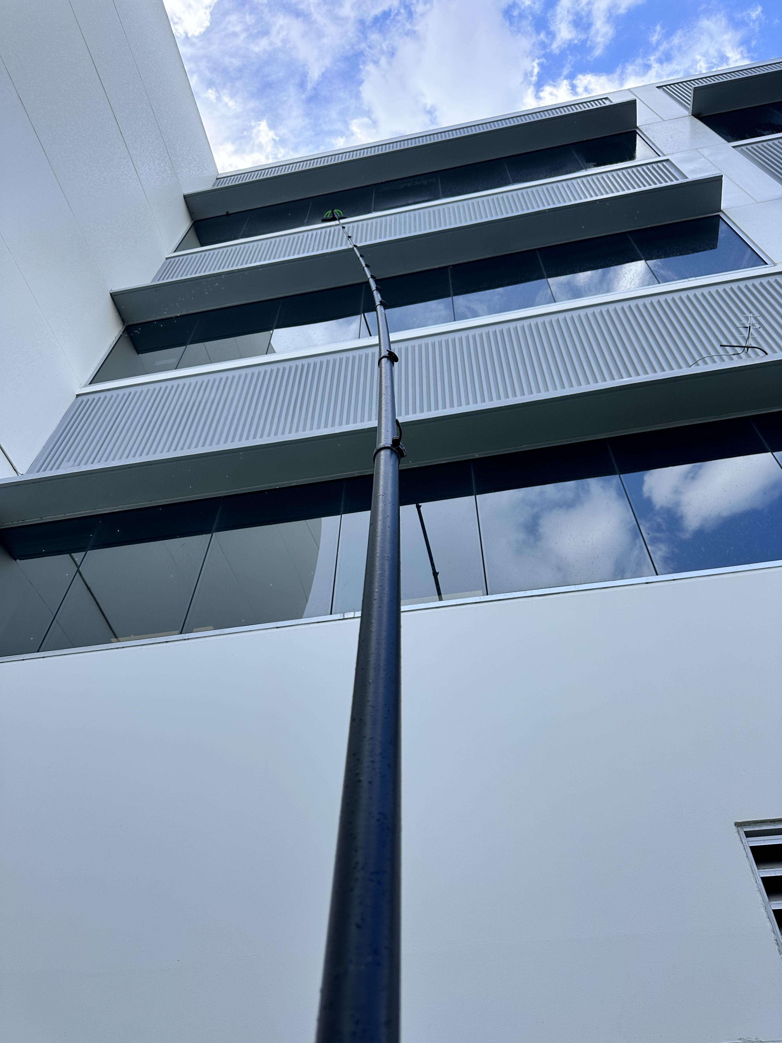 Gallery photos for Lakeland Gleaming with Professional Window Cleaning: Image #1