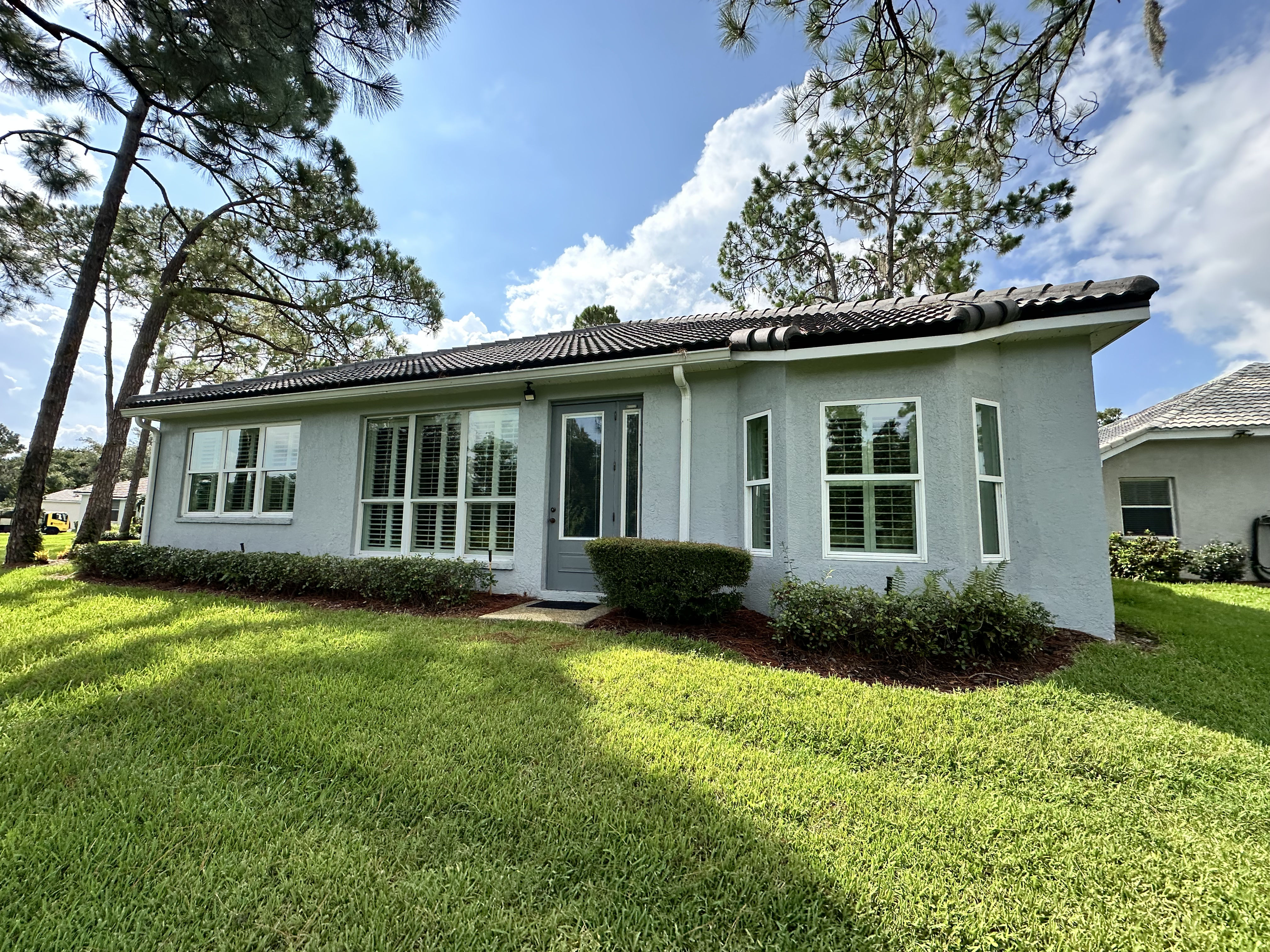 Exterior Window Cleaning That Actually Changes How Your Home Looks image
