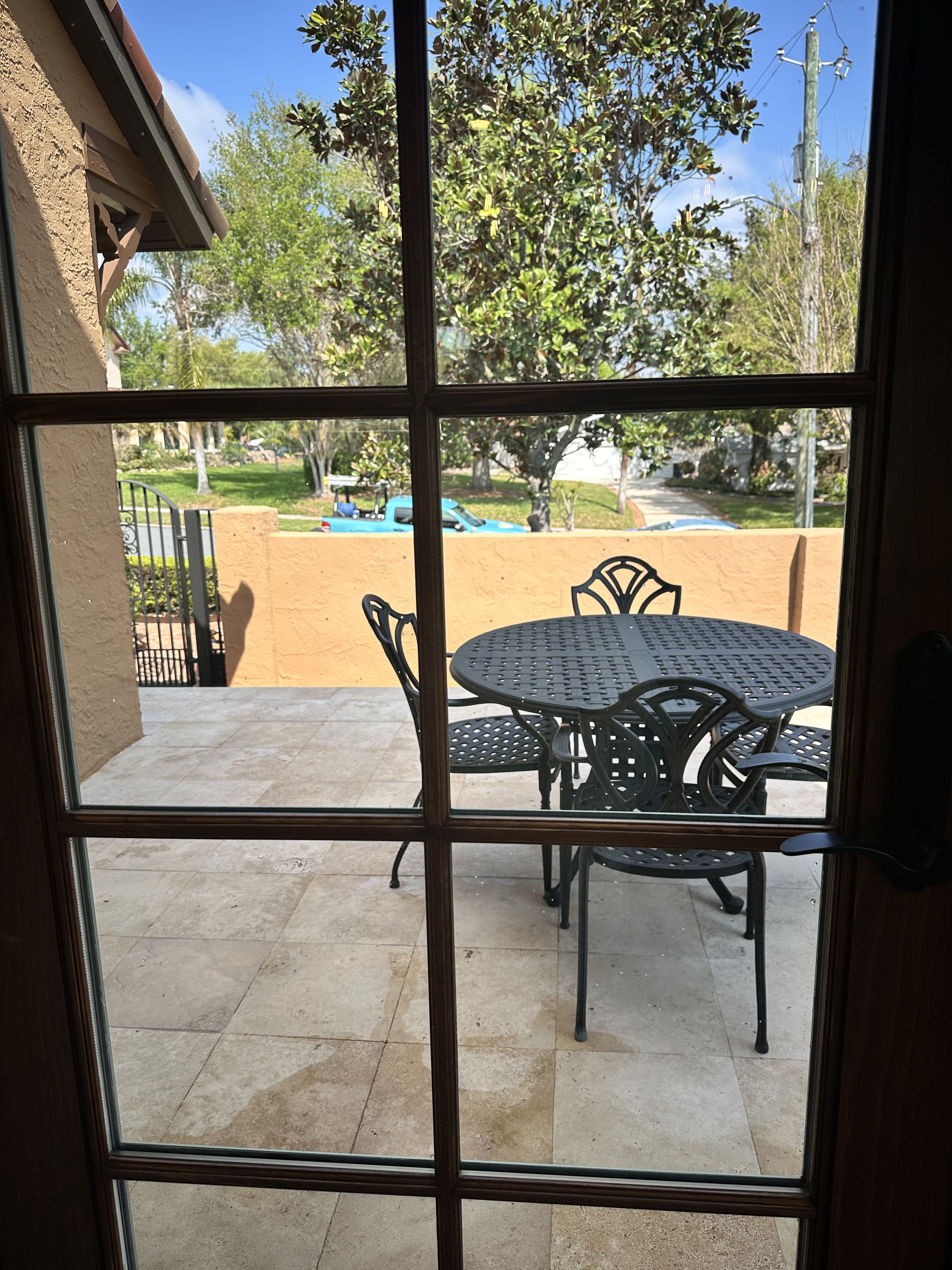 Sparkling Clean Windows and Refreshing Patio in Lake Hollingsworth image