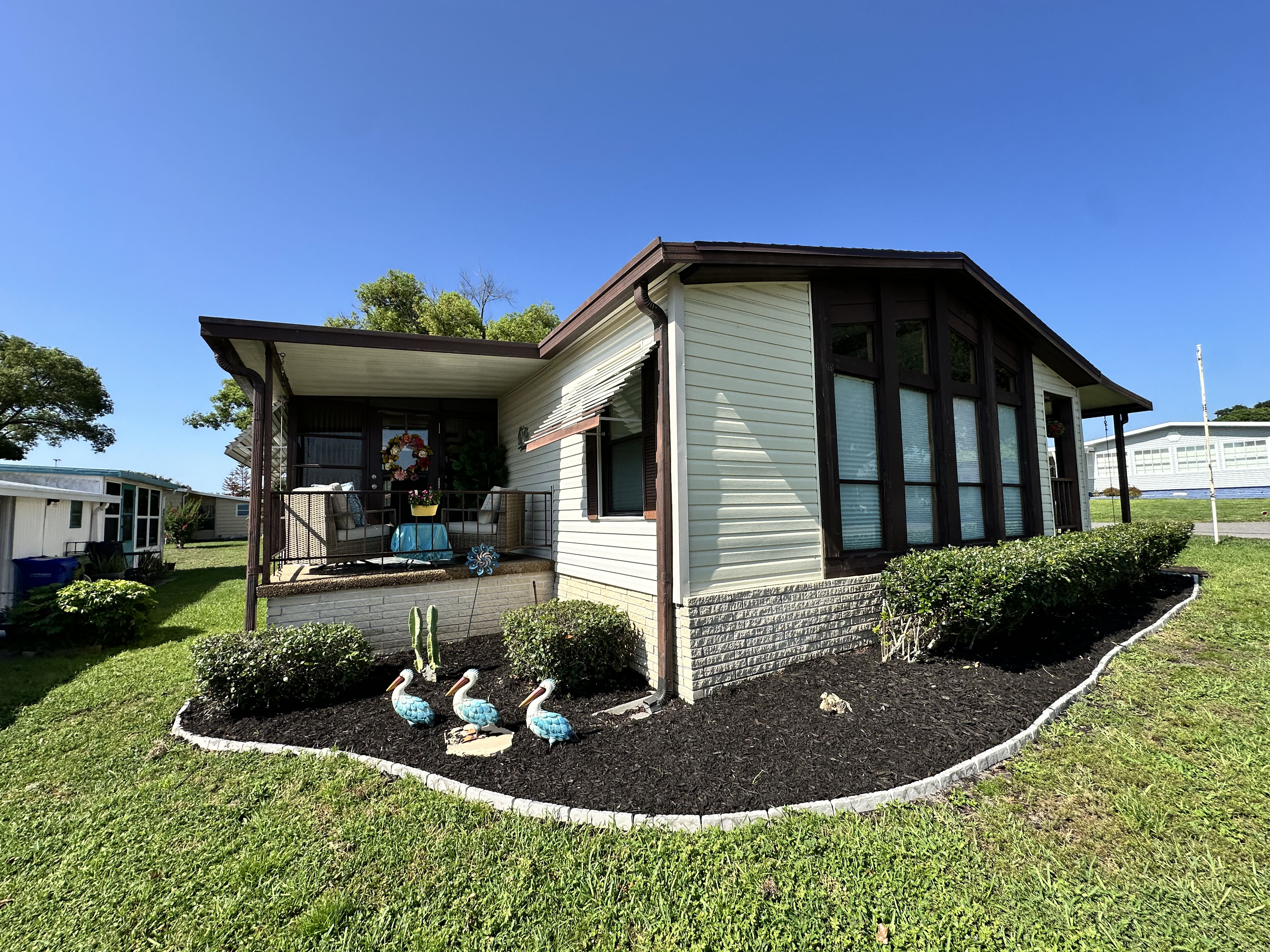 Clean Windows Make Every Home Look Its Best image
