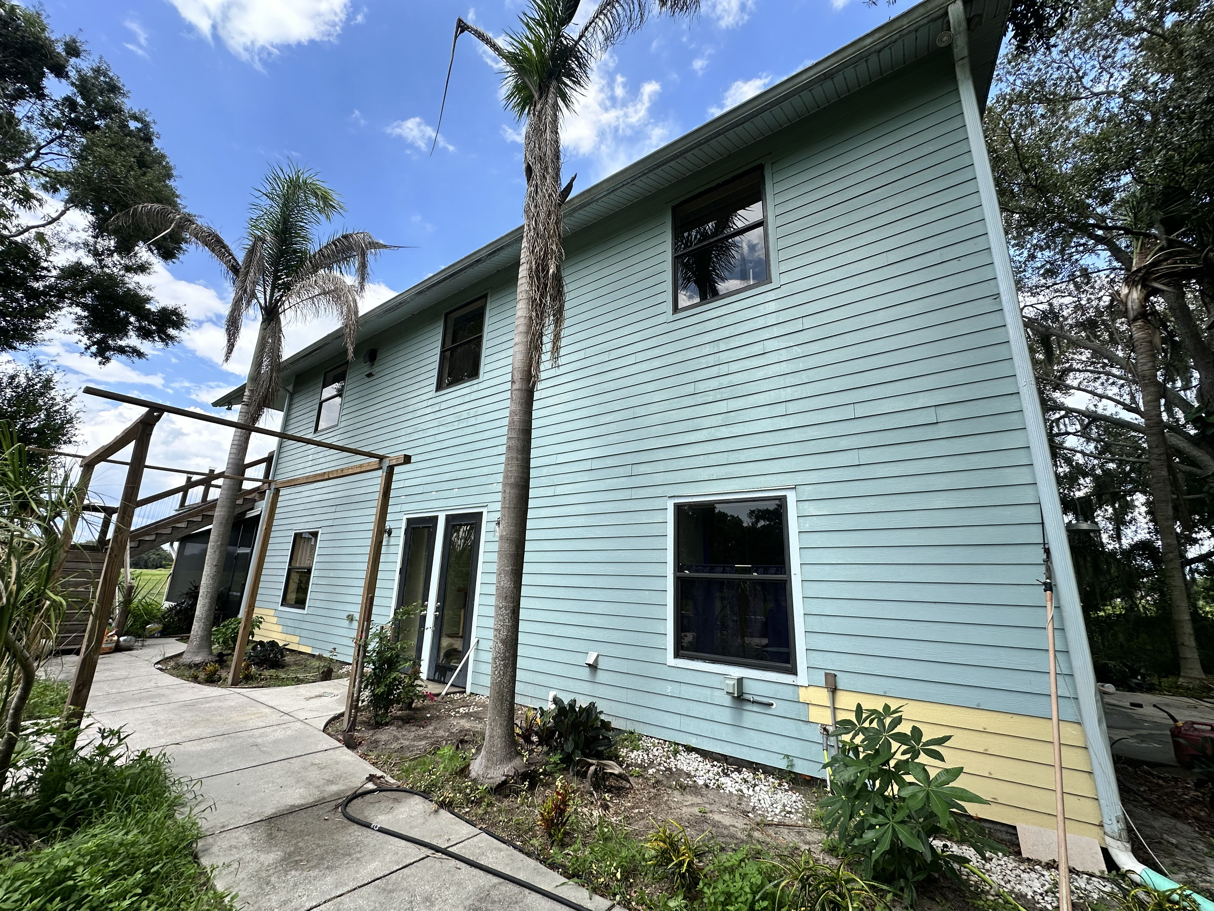 Lakeland Home Exterior Soft Wash Done Right image