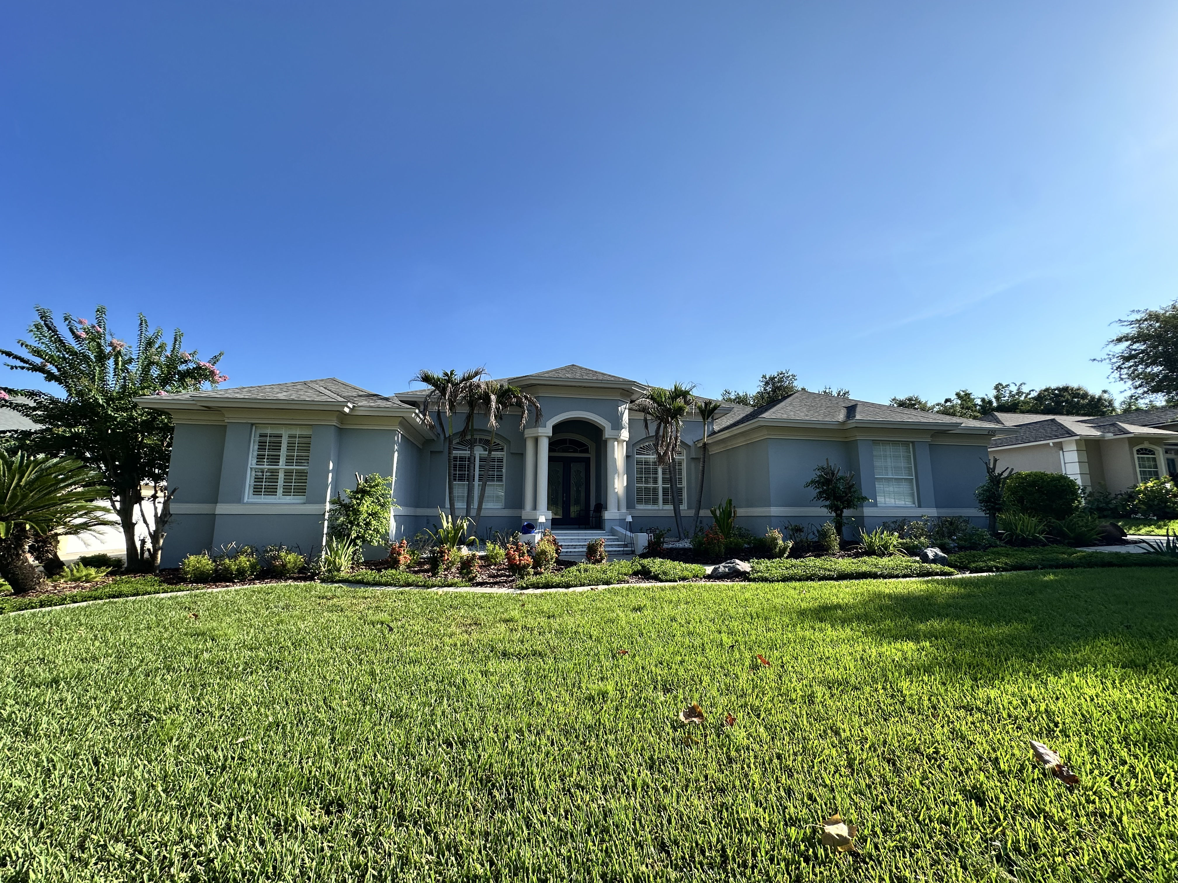 Exterior Window Cleaning That Sharpens Curb Appeal in Lakeland image