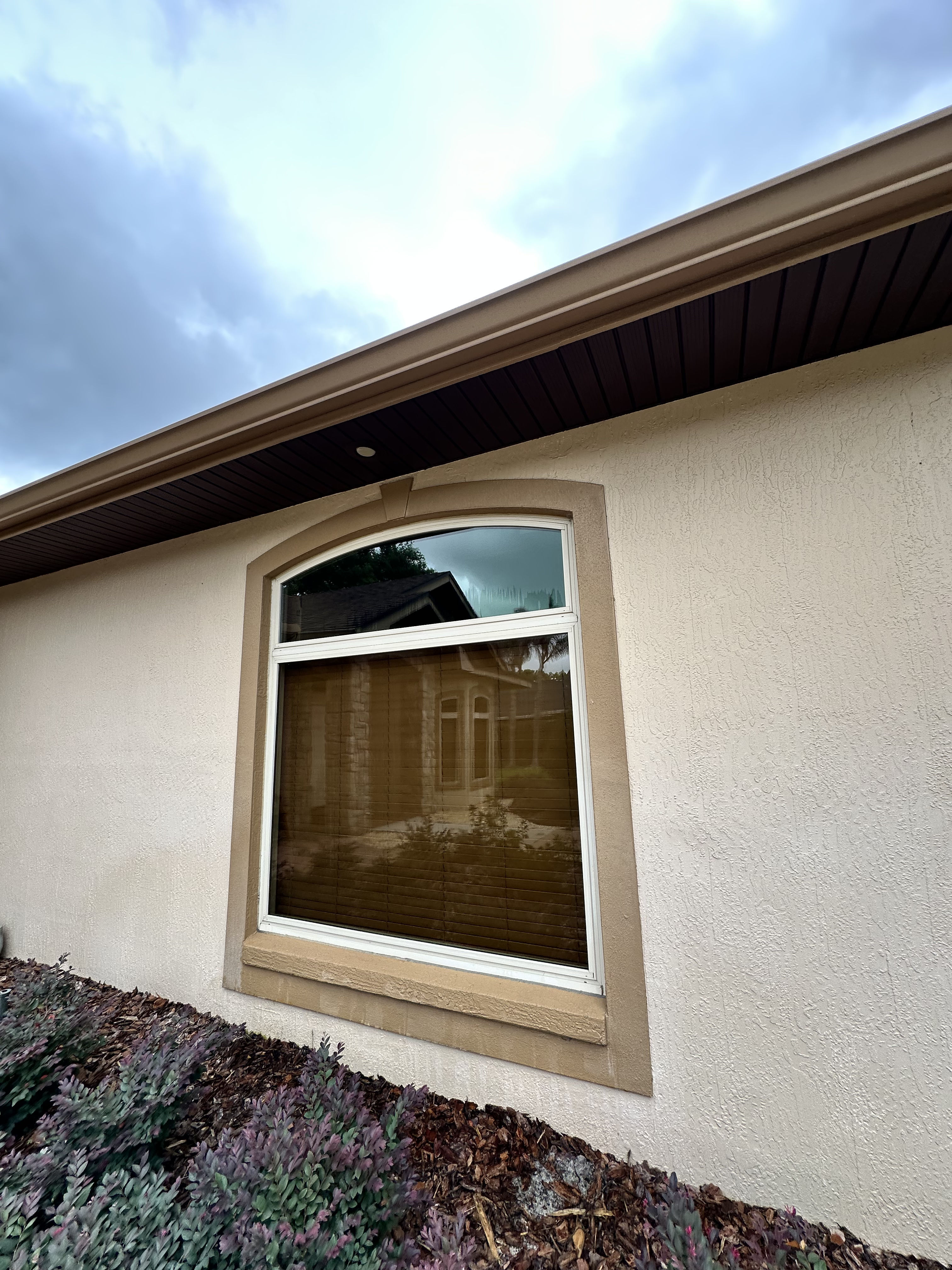 Gallery photos for Full Interior and Exterior Window Cleaning in Lakeland: Image #1