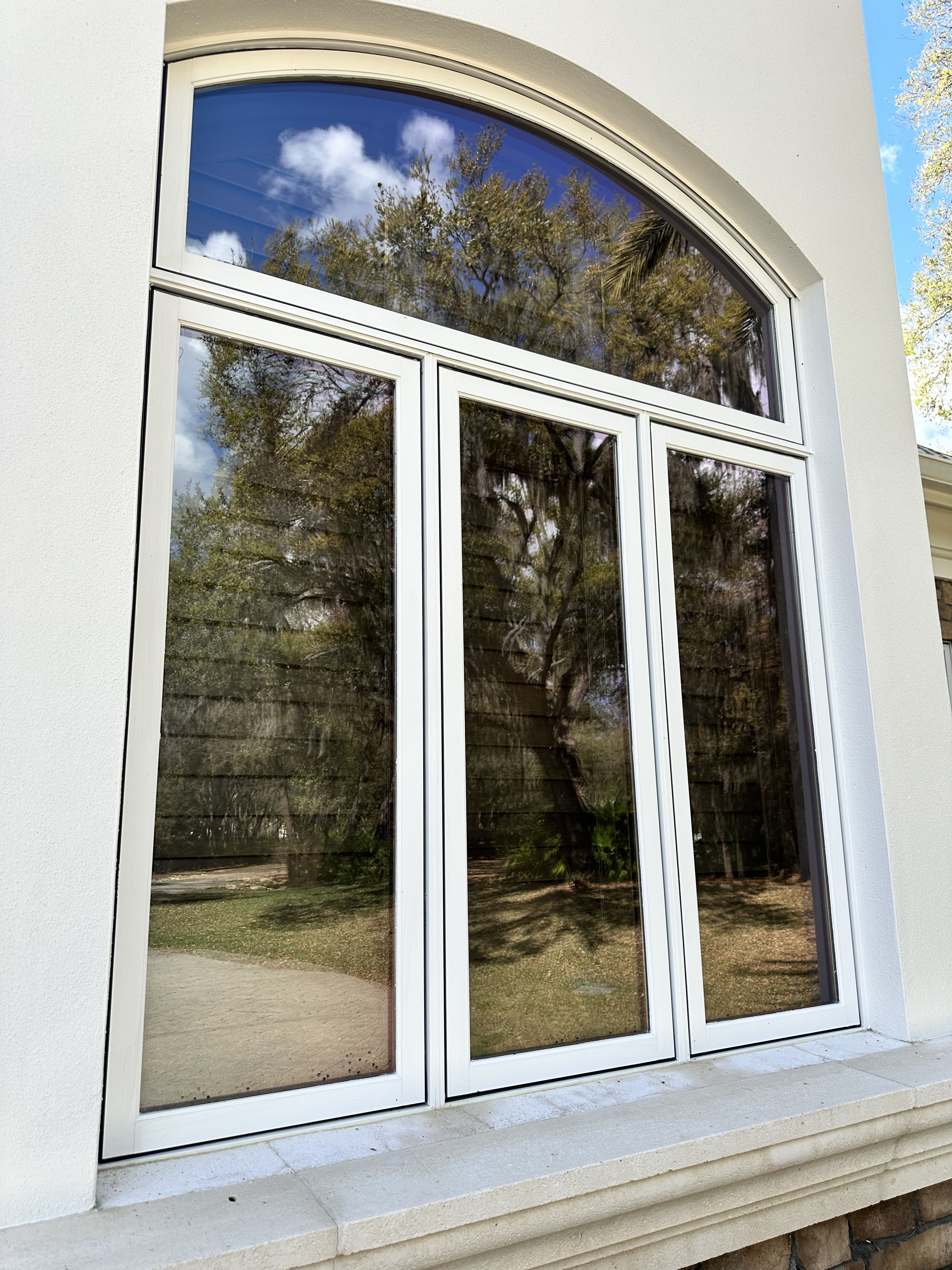 Embrace Nature with Crystal-Clear Views image