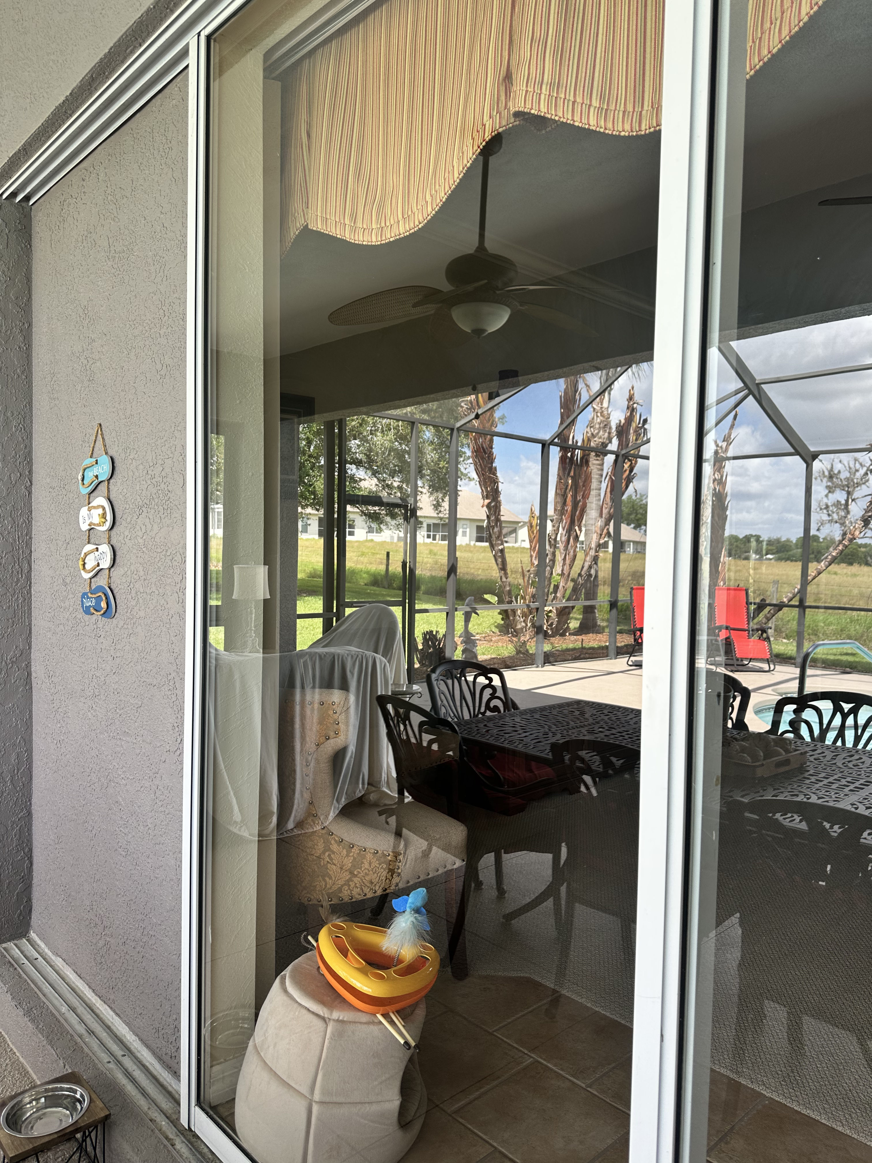 Clean Windows Make Your Outdoor Views Come Alive image
