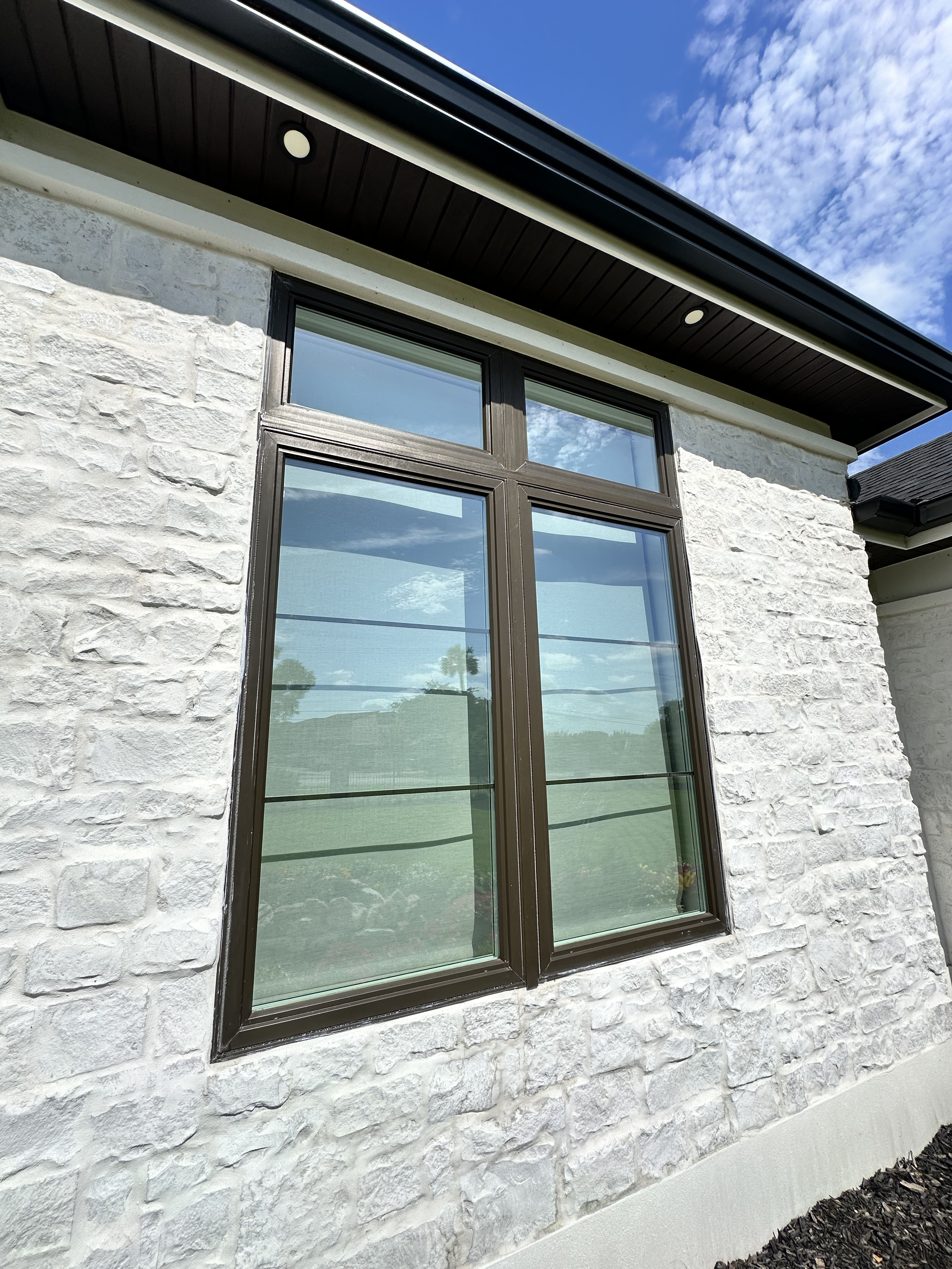 Clean Windows Make a Sharper Home From the Street image