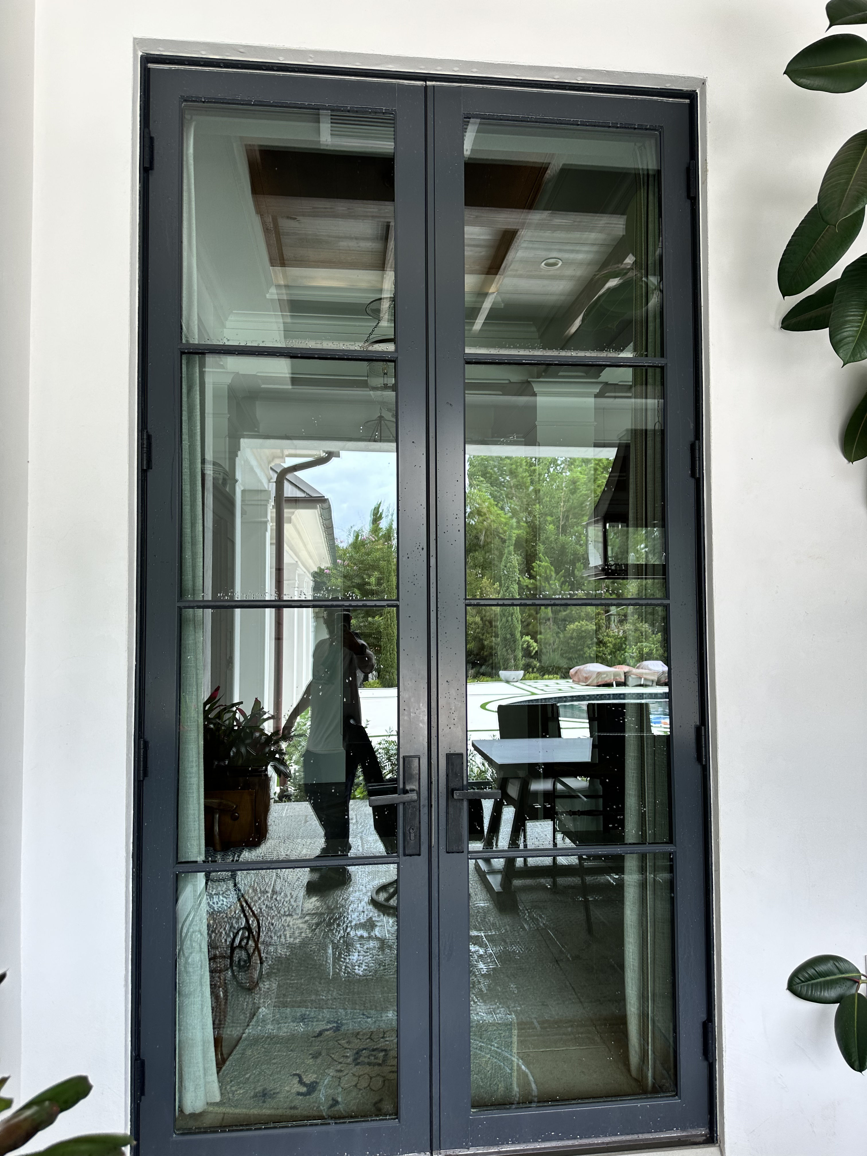Gallery photos for Clean Glass That Lets the View Do the Talking: Image #2