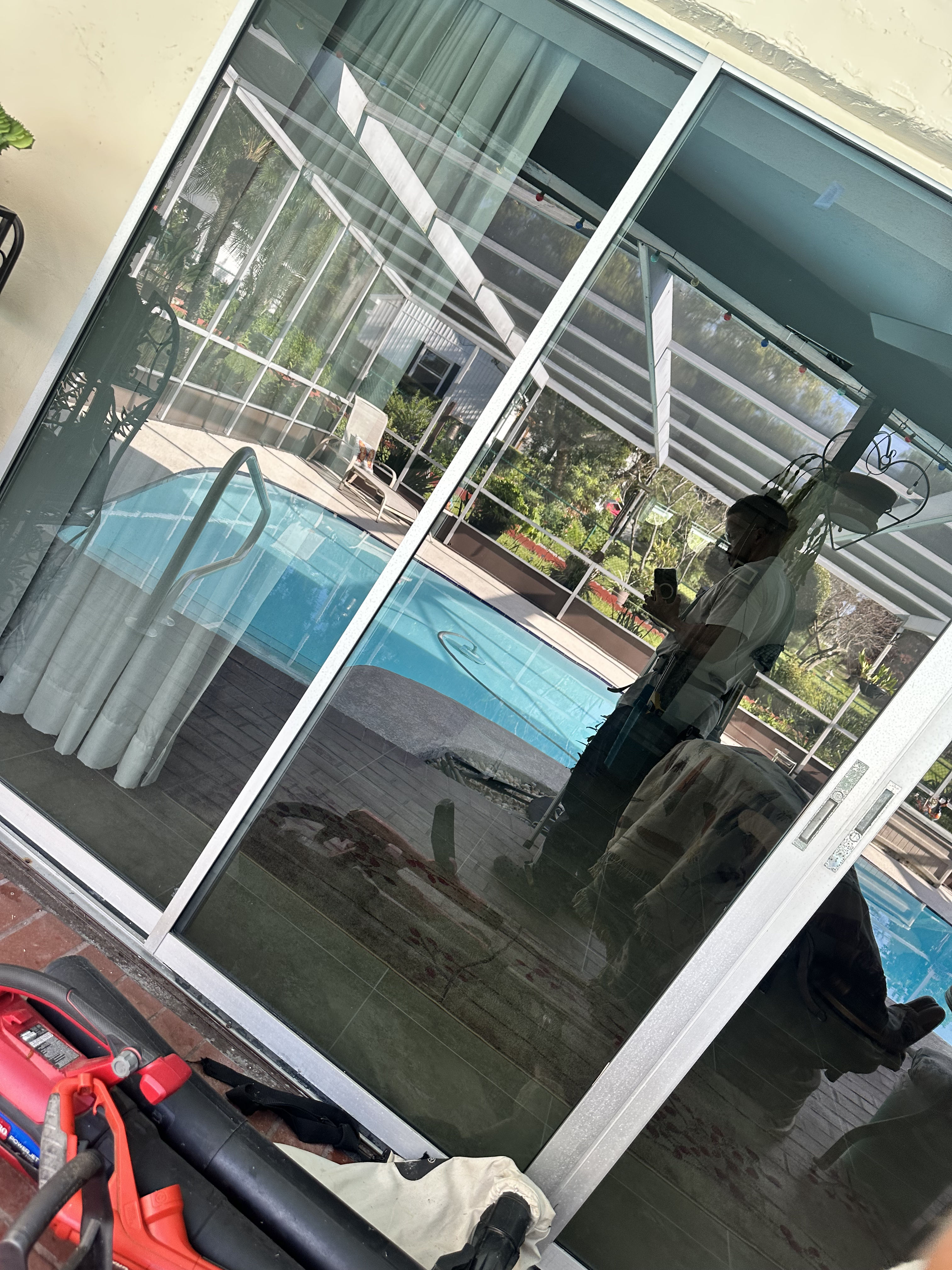 Clean Exterior Windows That Make Your Backyard View Pop image