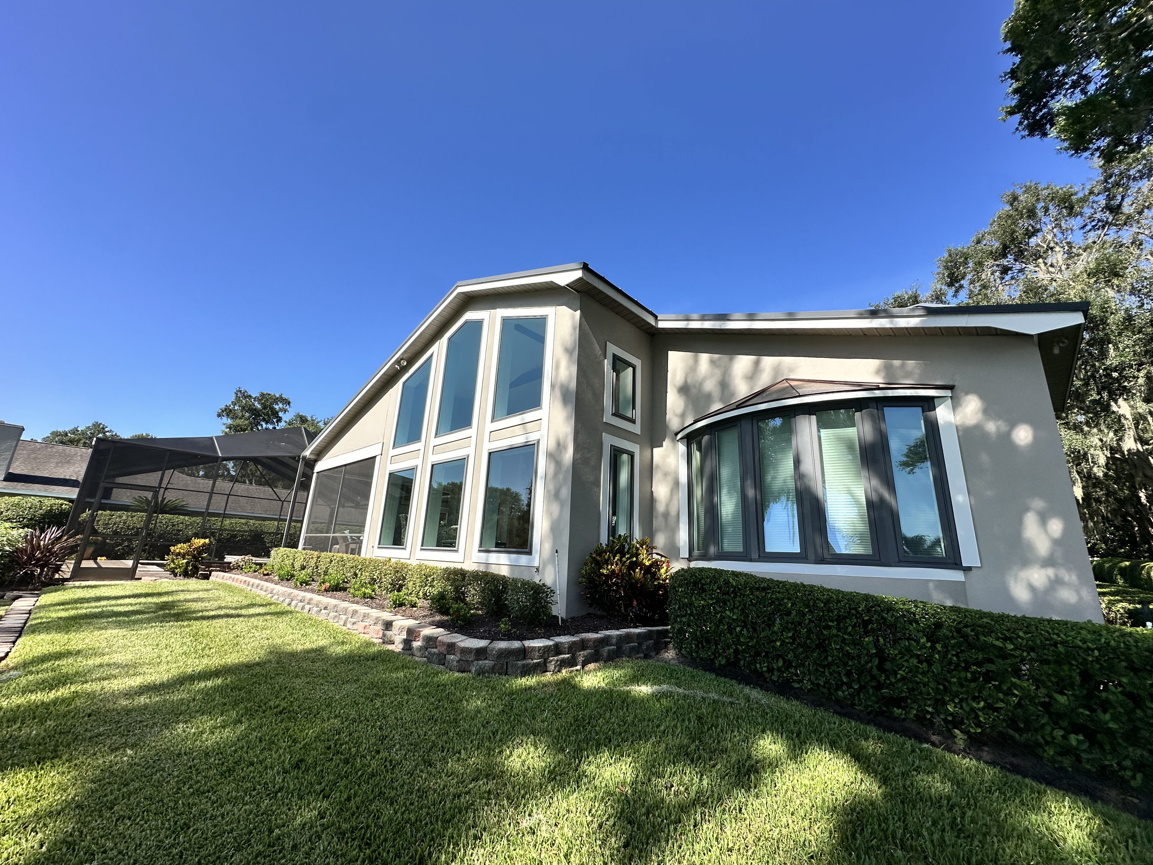 Clean Windows Make the Whole House Look Sharp image