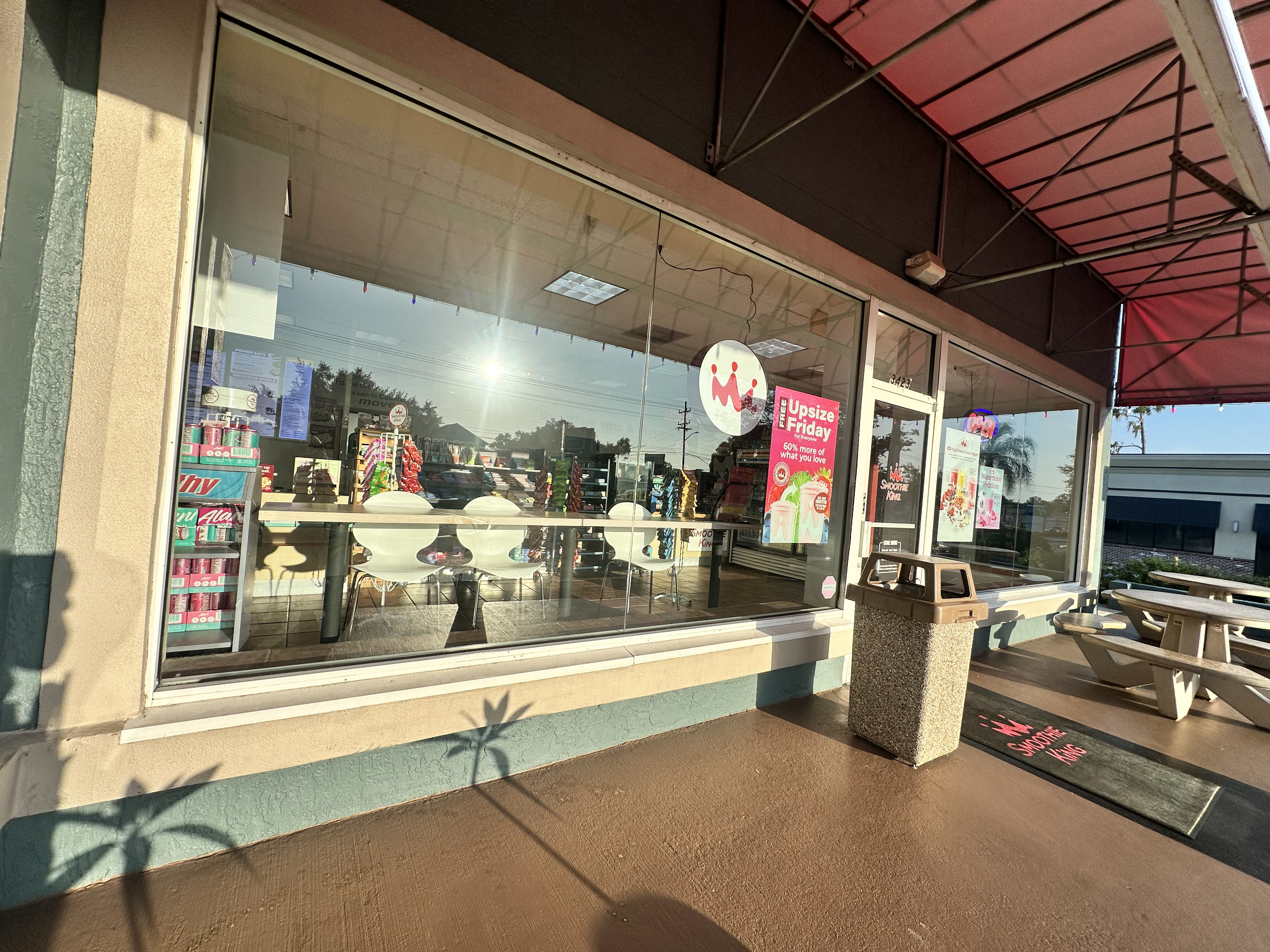 Gallery photos for Clean Storefront Windows Make a Real First Impression: Image #1